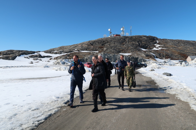 Before the Crown Prince and other expedition members set out on the Greenland ice sheet, they visited the Icefjord Centre in Ilulissat for a briefing on climate research in Greenland. Photo: Ane Mette Sandgreen, Avannaata municipality